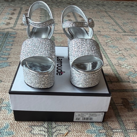 Larroudé Miso Platform Strap Sandals Glitter Silver | Size 8 - Picture 9 of 9